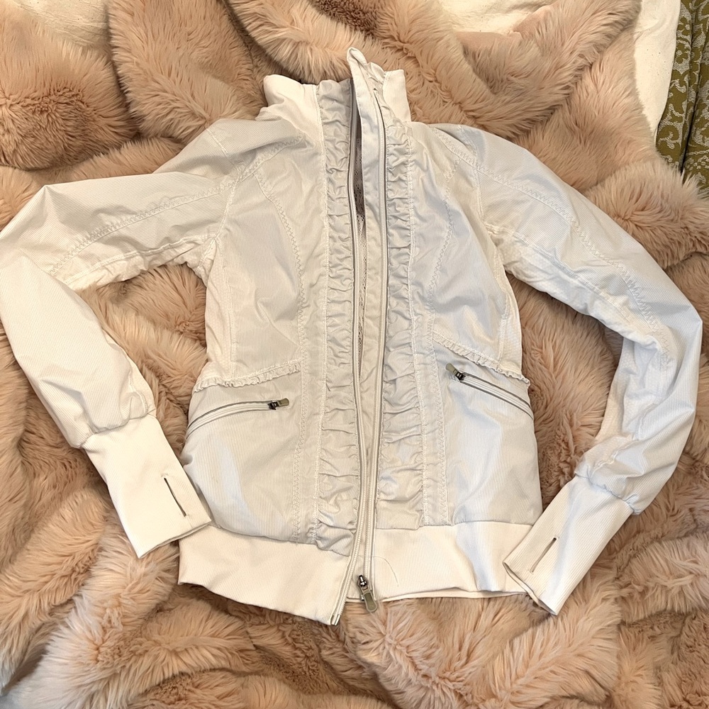 LuluLemon jacket, Women’s Size 4. White